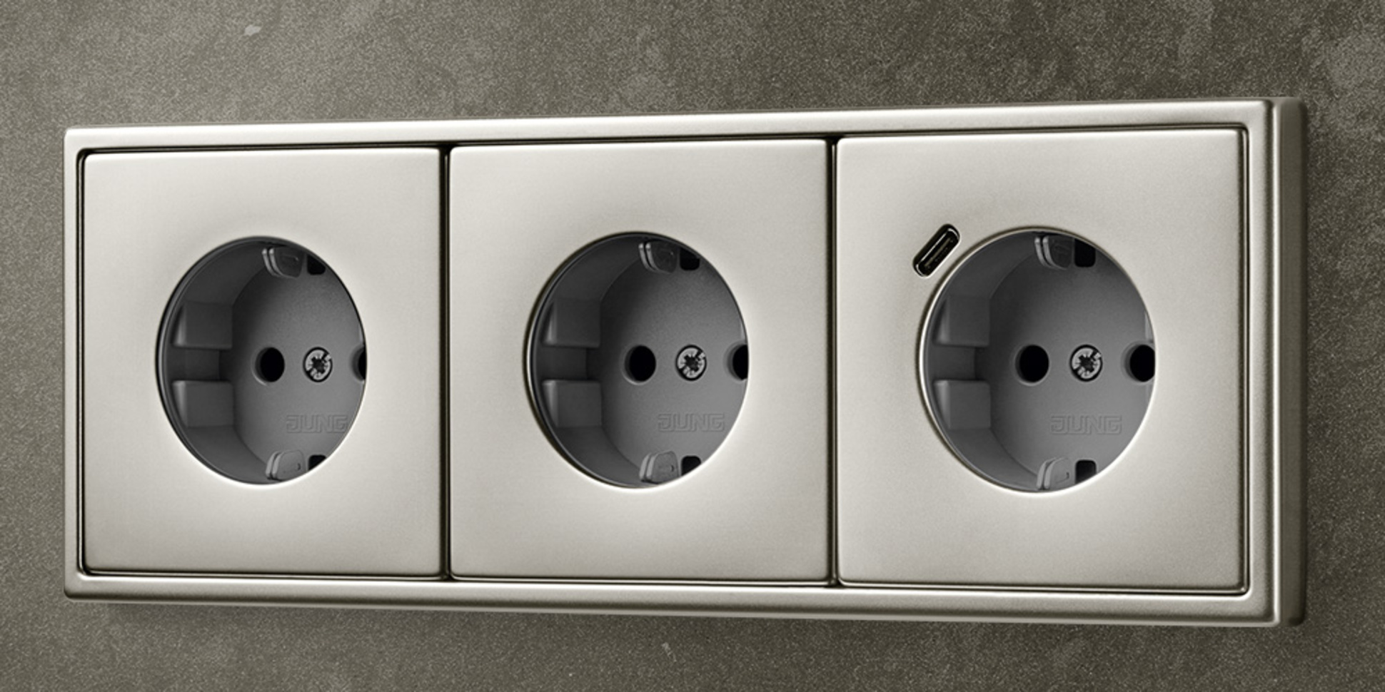 SCHUKO® Steckdosen mit USB bei Elektro-Gast Installationen und Verteilerbau e.K in Vogelsberg