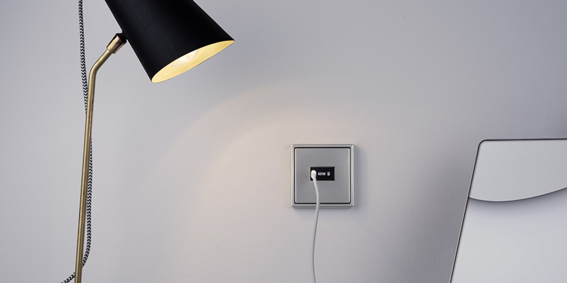 Ladegerät USB PD 60 bei Elektro-Gast Installationen und Verteilerbau e.K in Vogelsberg