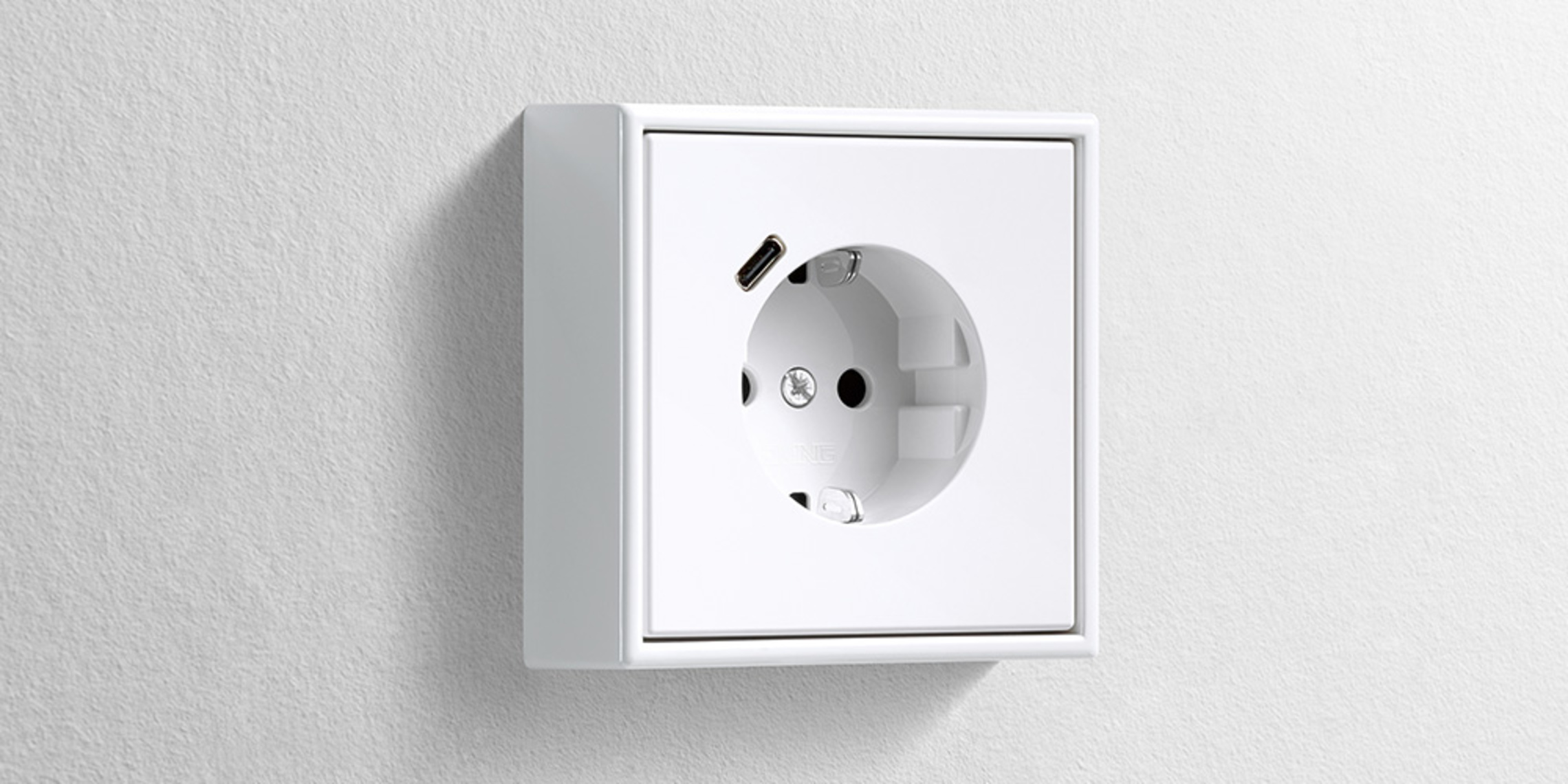 Erweiterter Anschlussraum für die Nachrüstung bei Elektro-Gast Installationen und Verteilerbau e.K in Vogelsberg