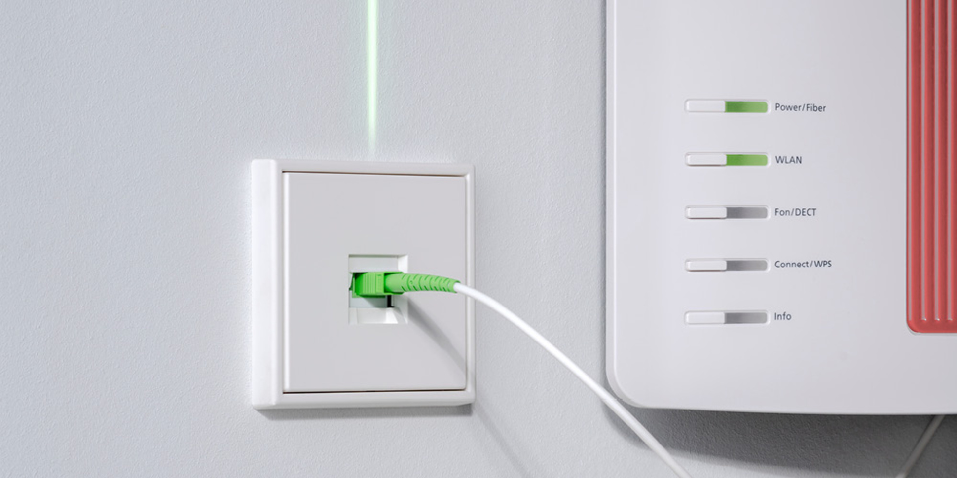 Die neuen Glasfaser-Anschlussdosen bei Elektro-Gast Installationen und Verteilerbau e.K in Vogelsberg