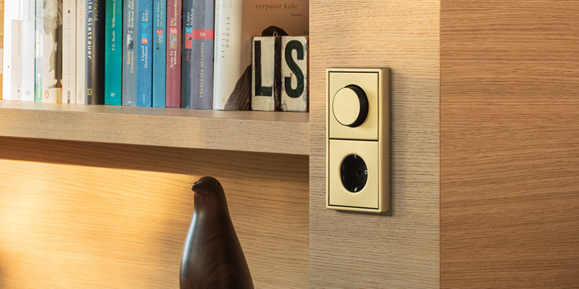 Drehdimmer-Abdeckungen bei Elektro-Gast Installationen und Verteilerbau e.K in Vogelsberg